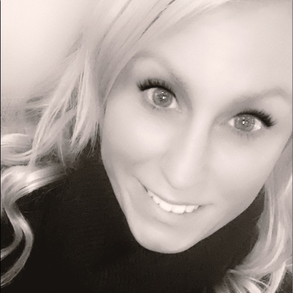 Meet your Posher, Jen - Picture 1 of 1